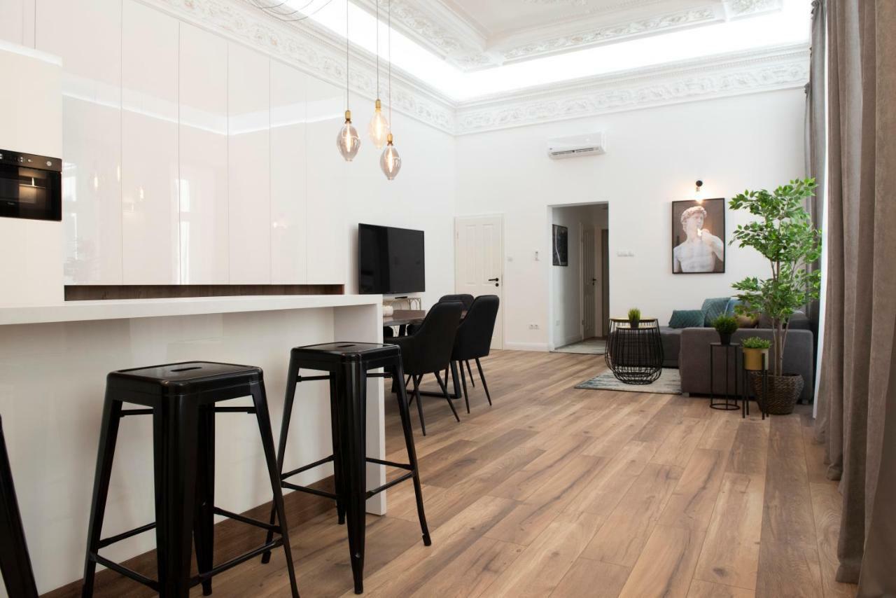 Luxury Apartment By Hi5 - Kalman Imre Suite ブダペスト エクステリア 写真